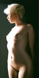 Luh_2007_by_Hubert_De_Lartigue