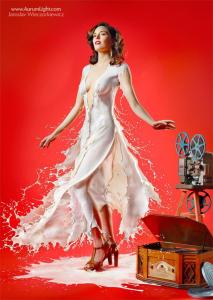 Milk_17_by_Jaroslav_Wieczorkiewicz